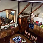 Casa Portena En Cerro Artilleria