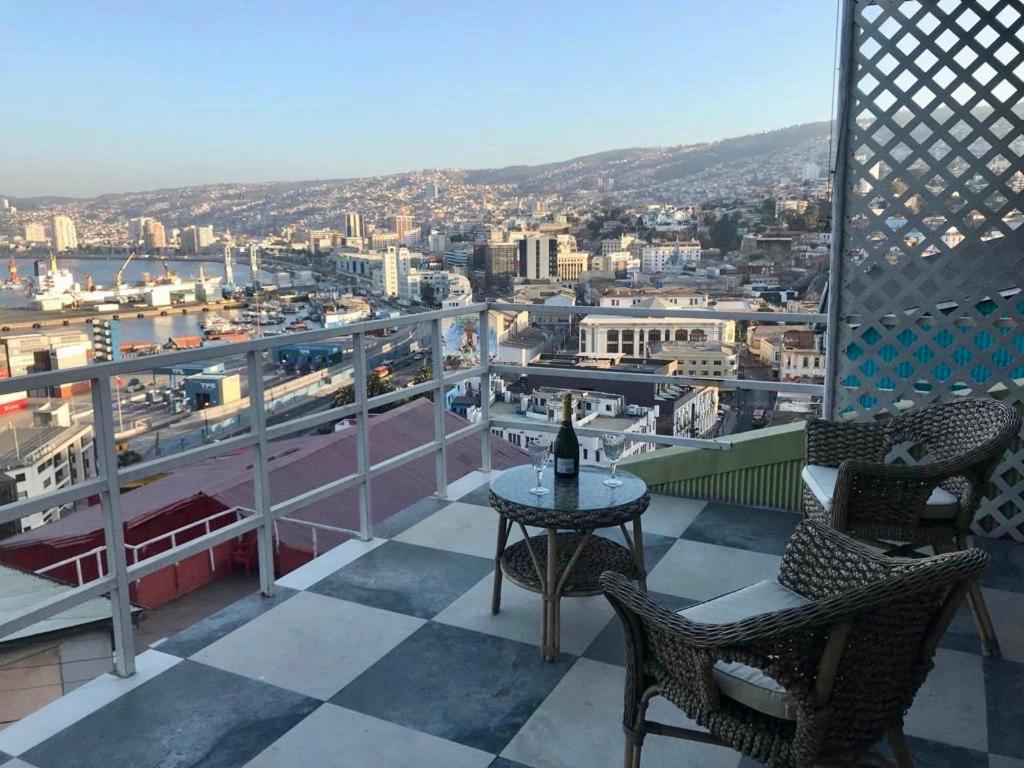 Casa Portena En Cerro Artilleria